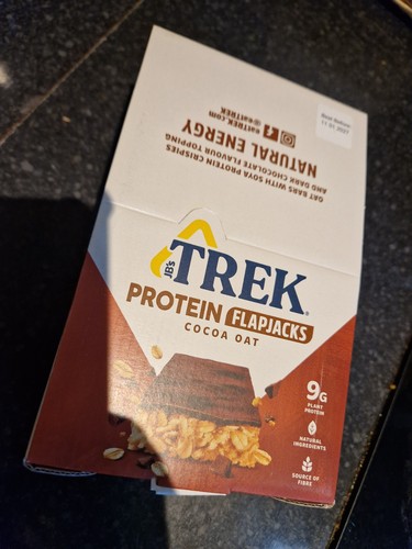 Trek protein flapjacks cocoa - trek,